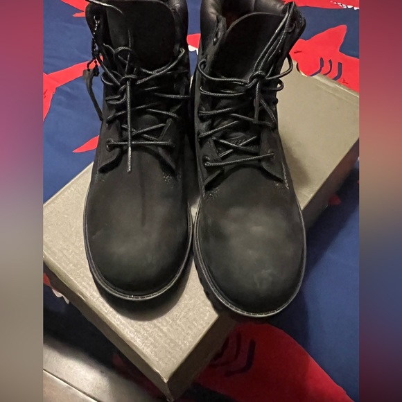 Timbs - Picture 2 of 5